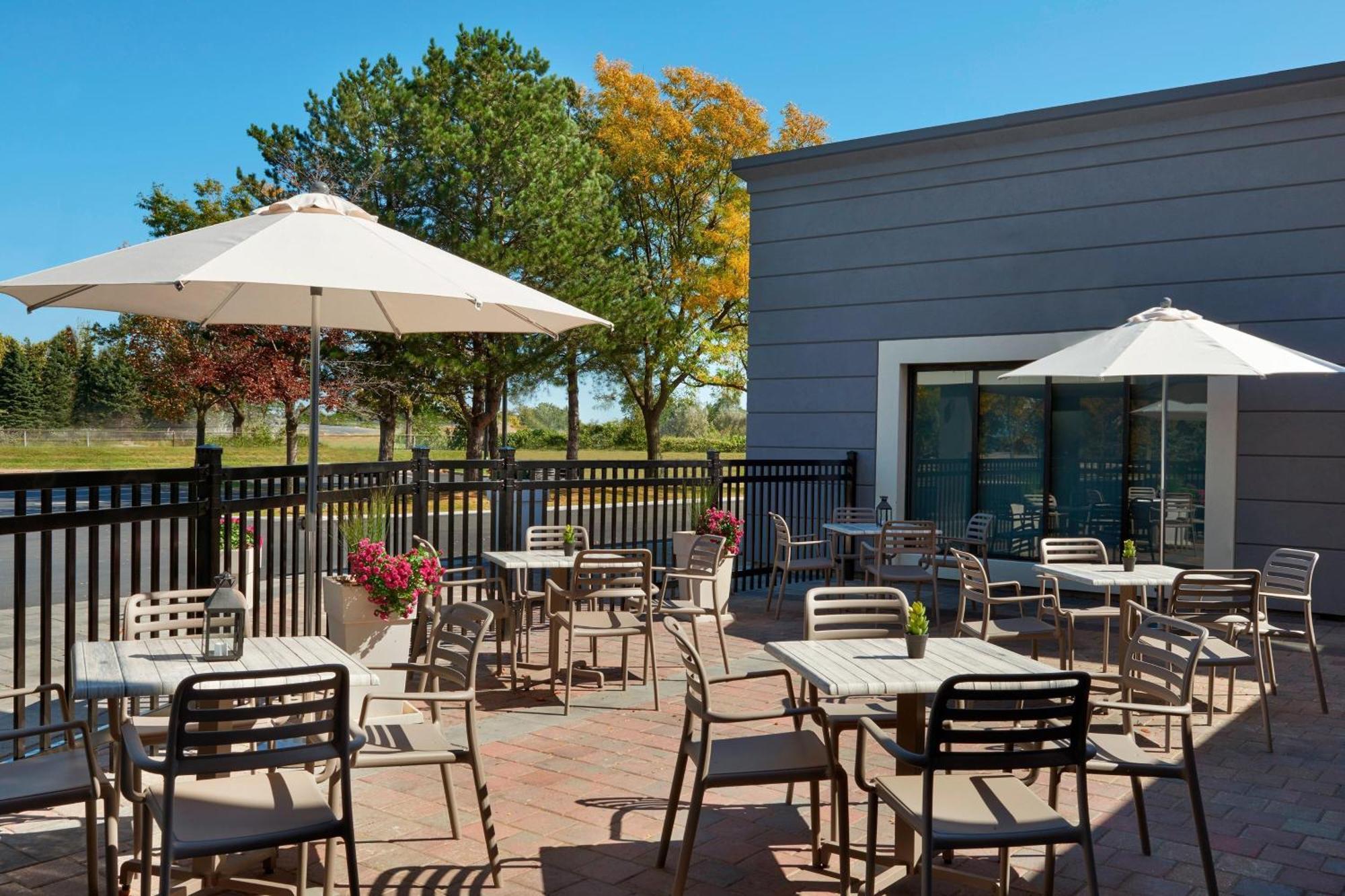Four Points By Sheraton Hamilton - Stoney Creek Exteriér fotografie